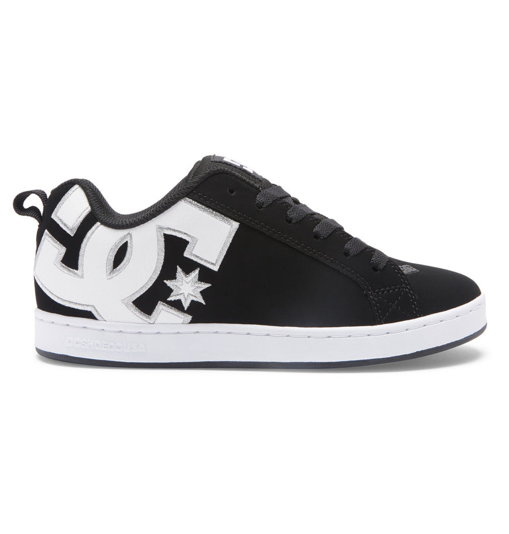 Step into ’90s style with the Women’s Court Graffik Shoes by DC Shoes—these black skate sneakers feature a white sole, black laces, and a large white DC logo with a signature star design on the side, all set in their iconic chunky silhouette.