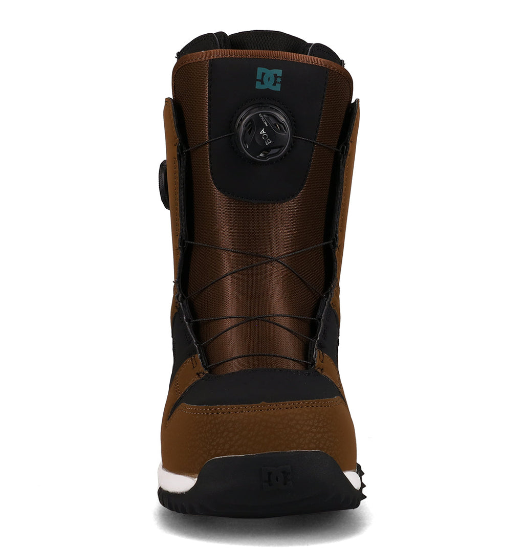 Front view of the DC Shoes Men’s Phase Boa Pro Snowboard Boot in brown and black, showcasing a Boa Pro round tightening dial on the tongue, black laces, and DC Shoes logos near the top and toe.