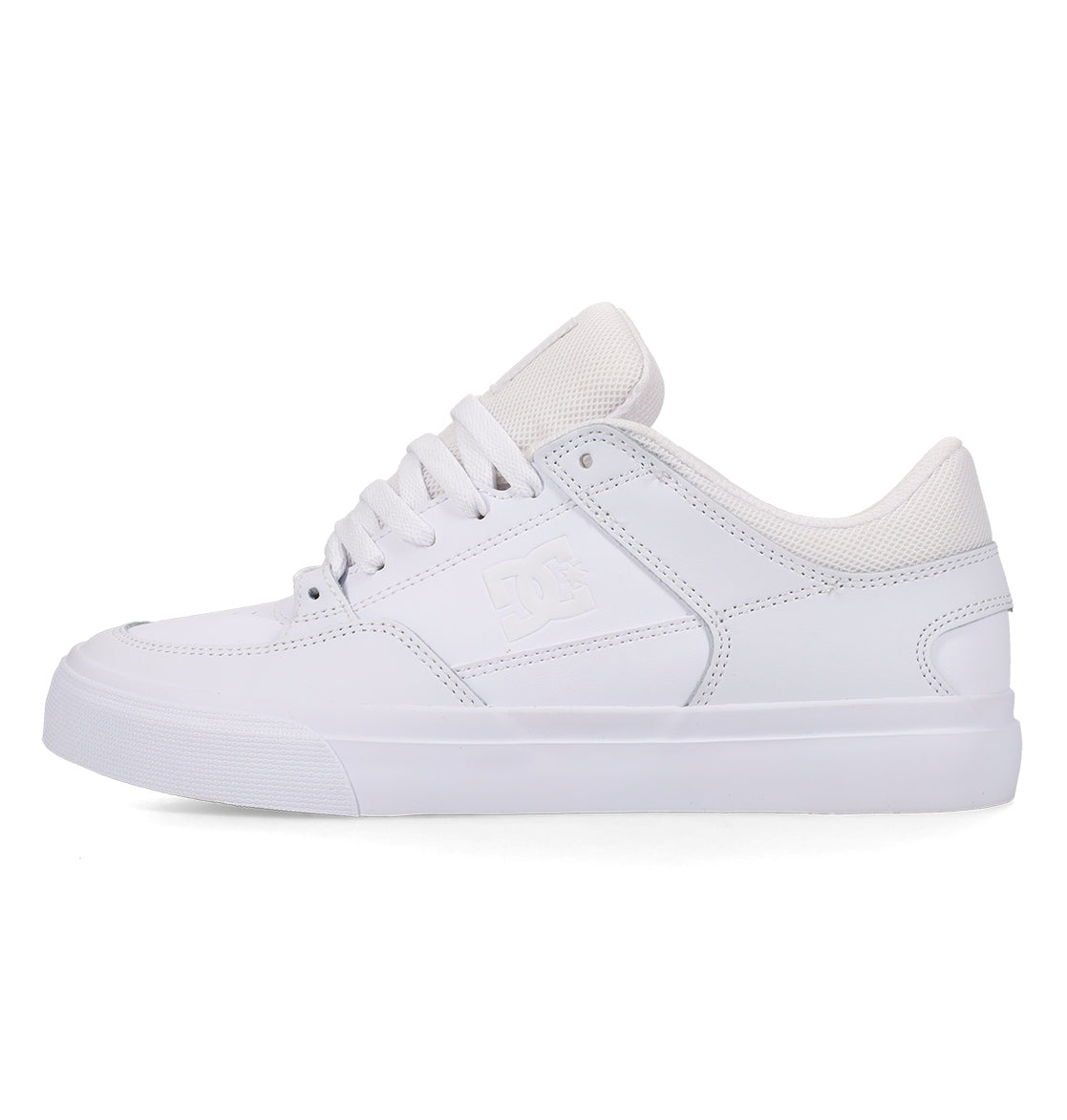 The Men’s Onyx Shoes by DC Shoes are white low-top sneakers featuring laces, a textured vulcanized sole, and subtle stitching details. With a minimalist design perfect for everyday wear, they also include a mesh tongue for added breathability.