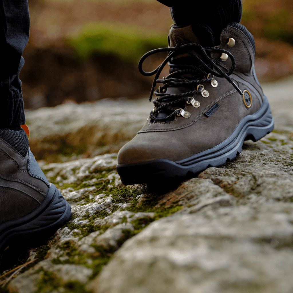 Mens White Ledge Waterproof Mid Hiker Boot TBL Brown ALT9