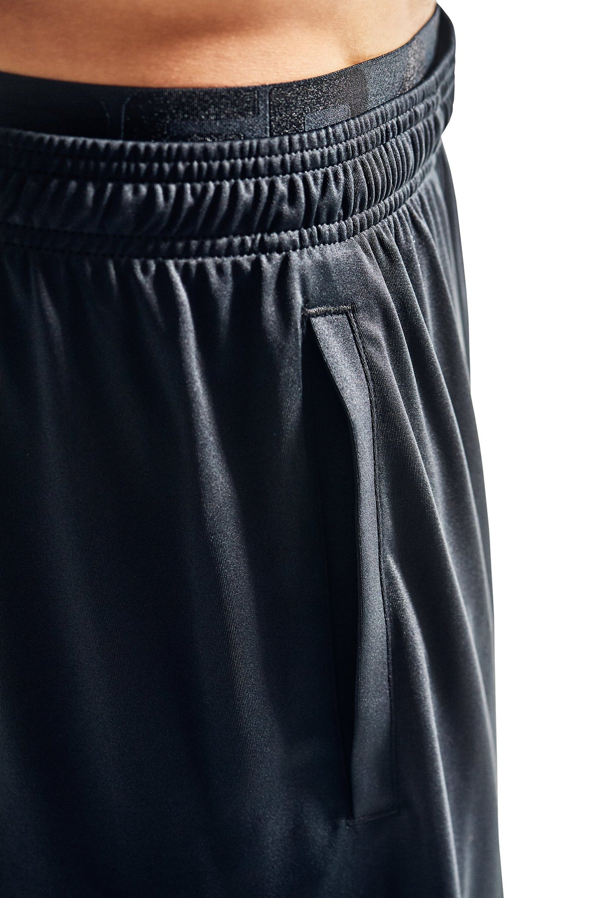 UA Tech™ Graphic Men's 10" Shorts - Black