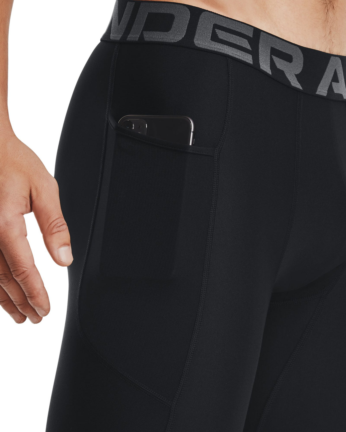 HeatGear® Pocket Men's 9" Shorts - Black