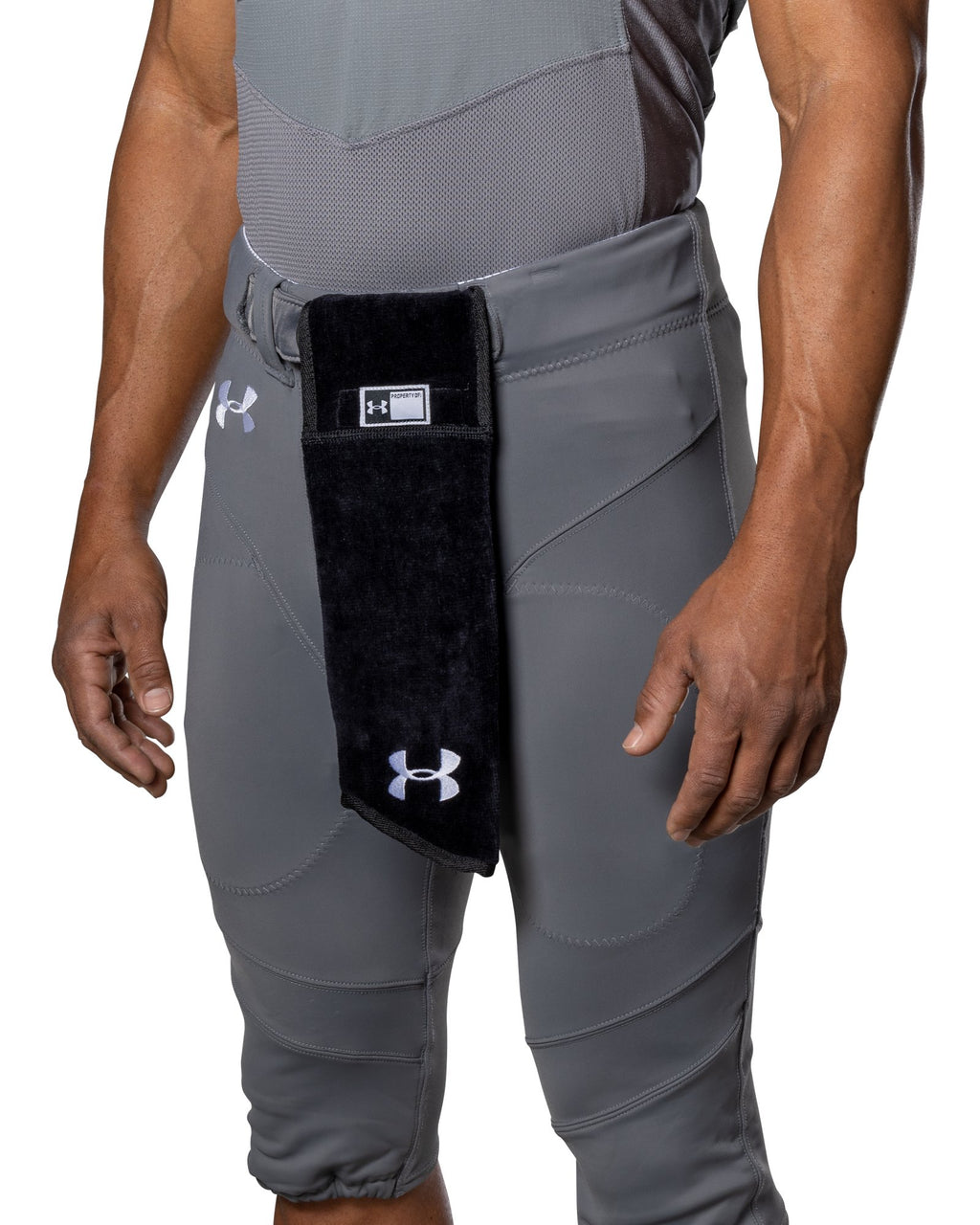 UA Skill Football Towel - Black