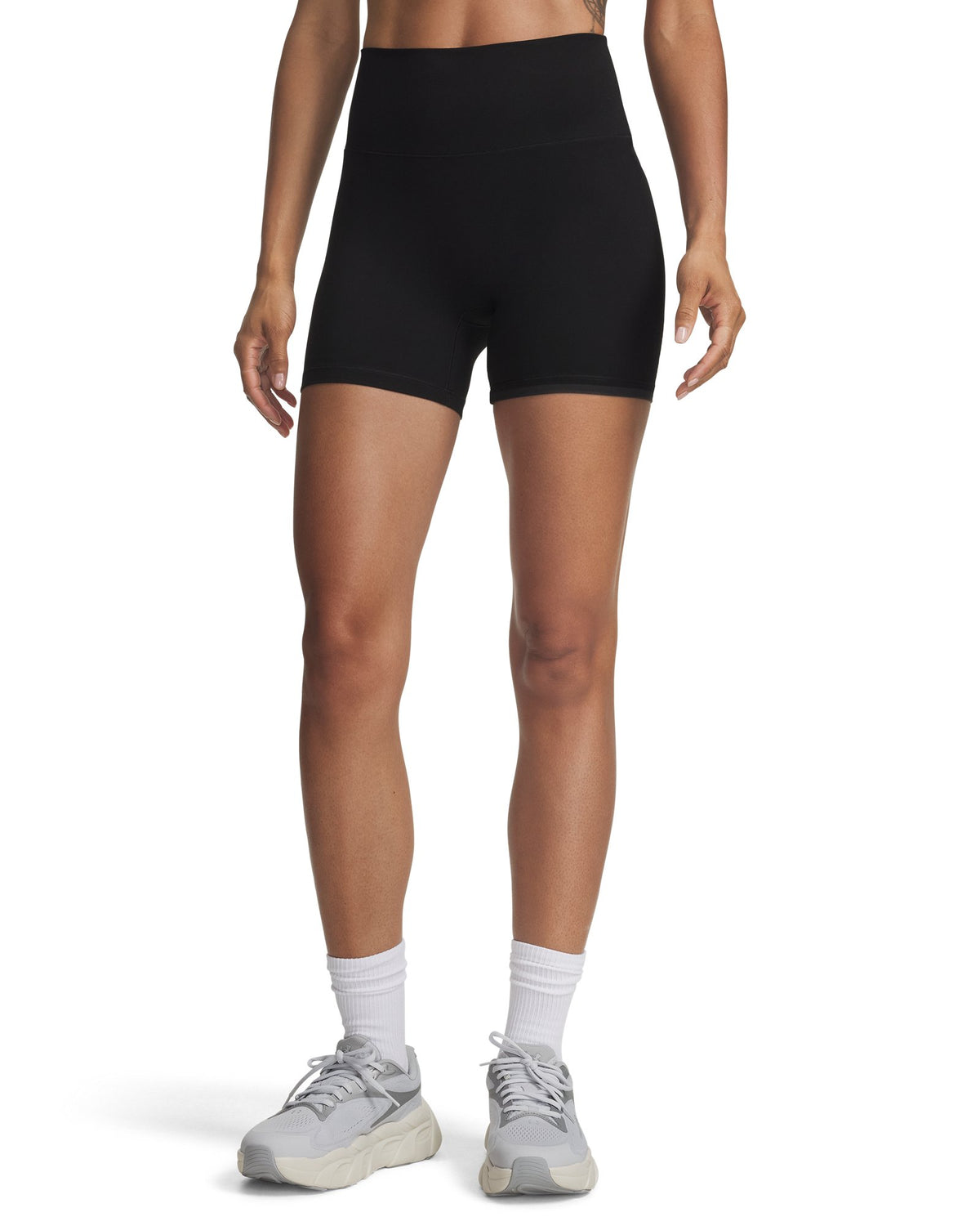 UA Meridian: Reinvented Women's Middy Shorts - Black