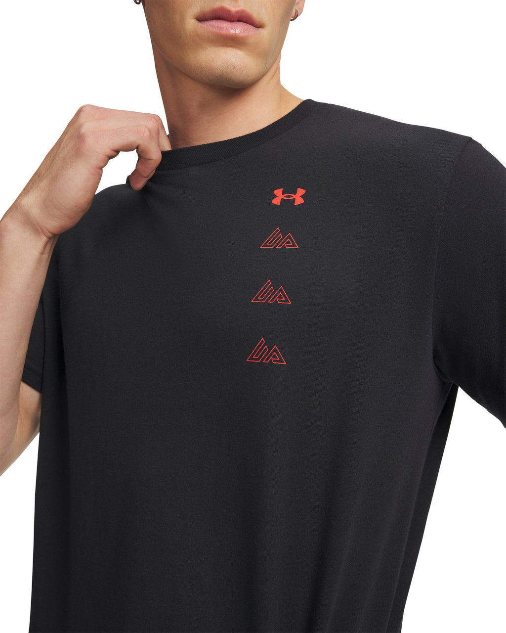 UA Mountain Ascend Men's Short Sleeve - Black