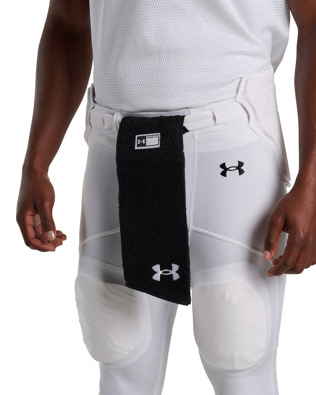UA Skill 2 Football Towel - Black