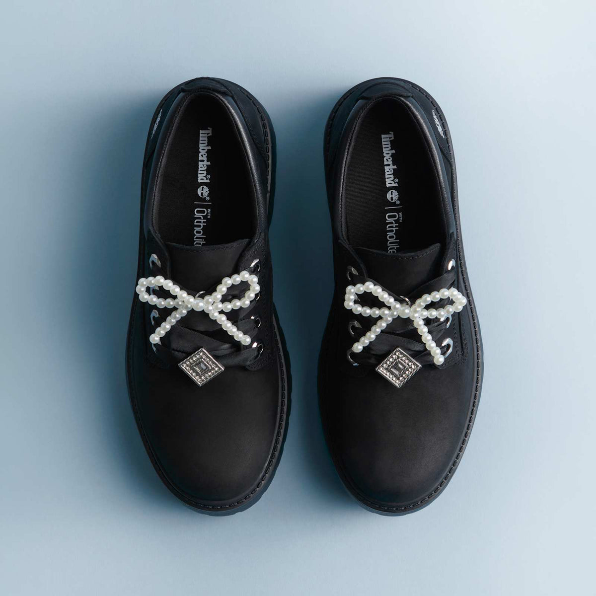 Womens Stone Street Platform Shoe TBL Black NubuckCharms ALTA
