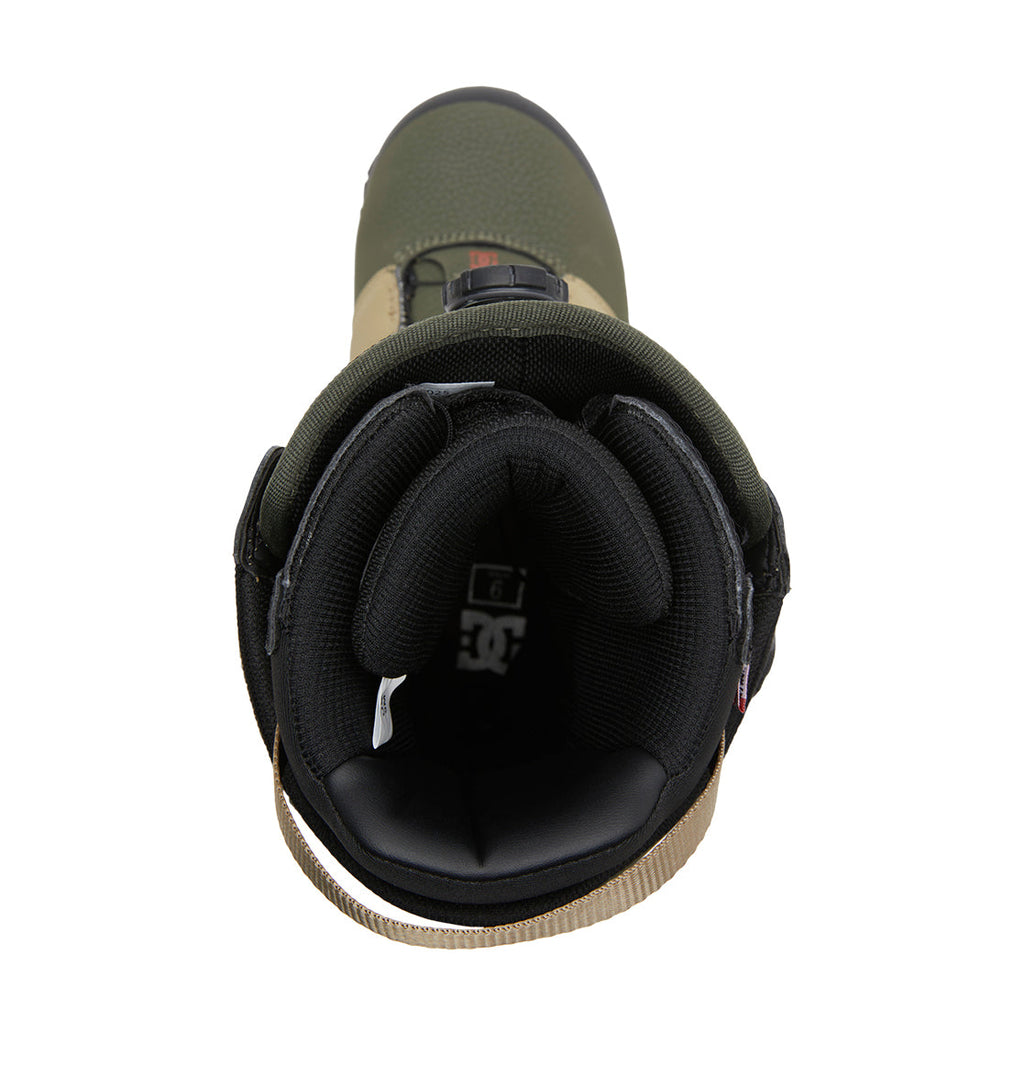 Top view of the DC Shoes Men’s Judge BOA® Snowboard Boot in green and black, featuring padded ankle support, an open entry revealing interior cushioning and tongue, and the advanced BOA® Fit System for precise adjustment.